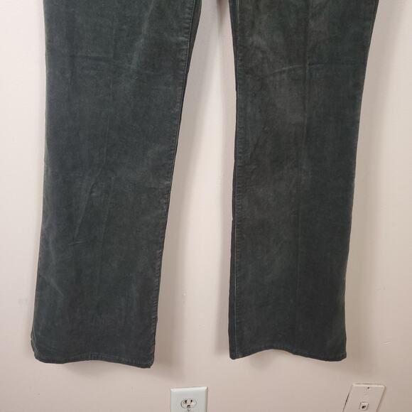Gap Mid-rise Perfect Boot Corduroy Pants in Green Size 32 Short - Picture 3 of 10